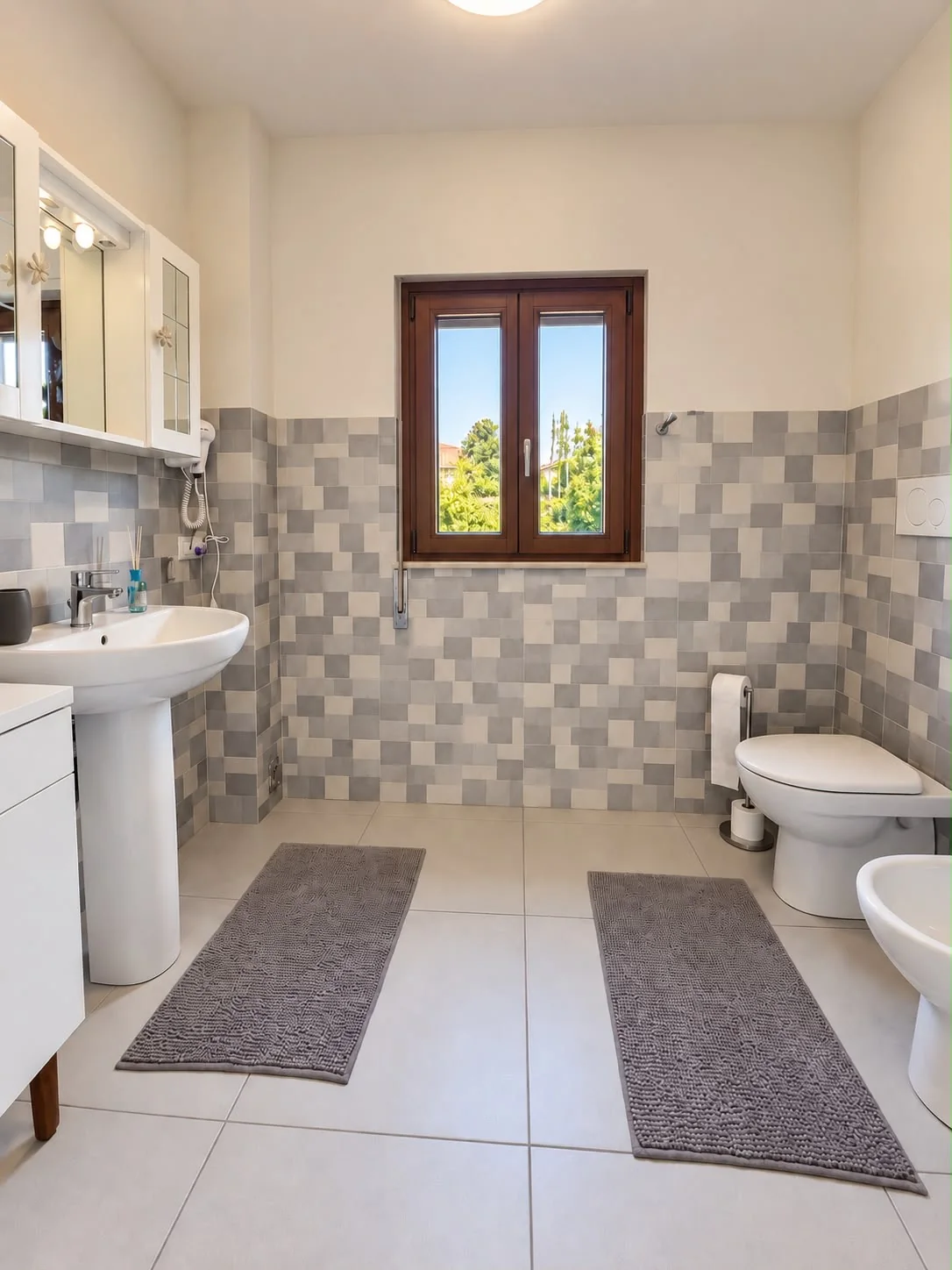 Bagno grigio