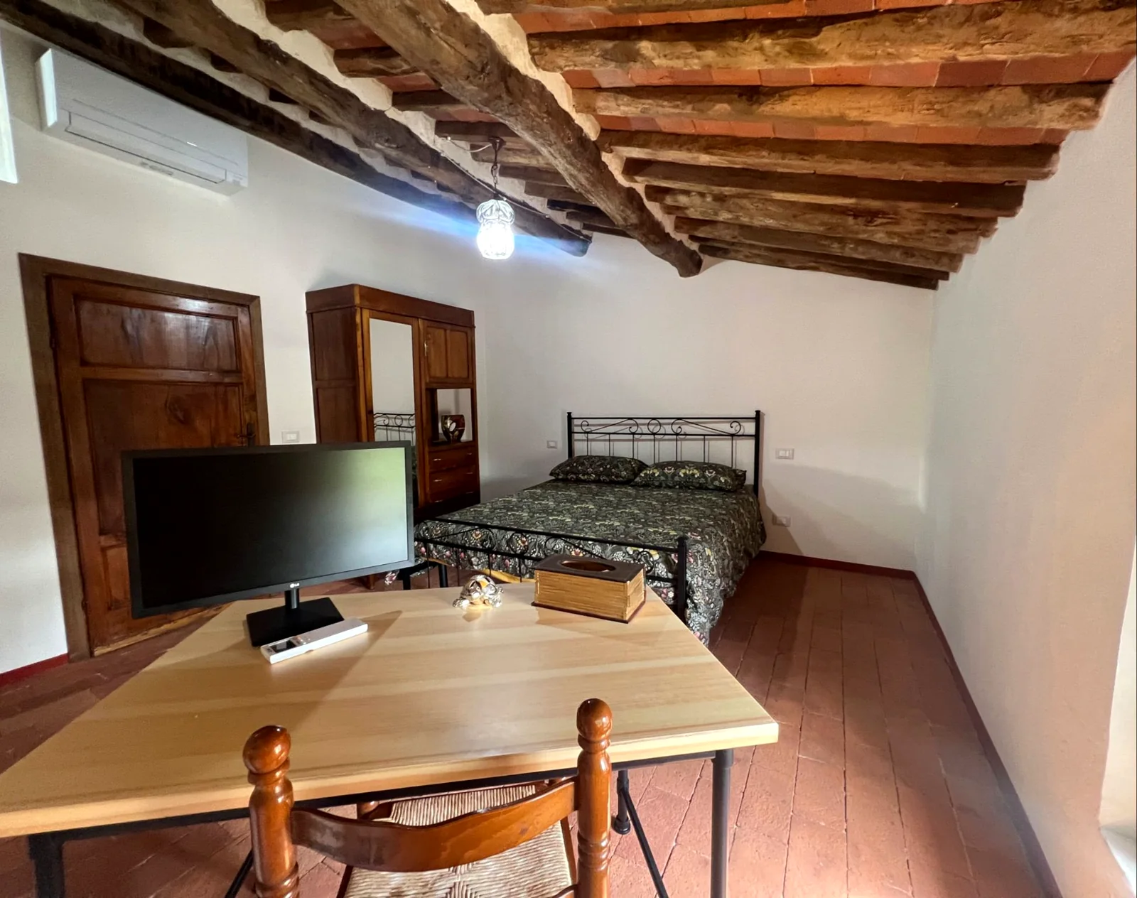 Additional bedroom